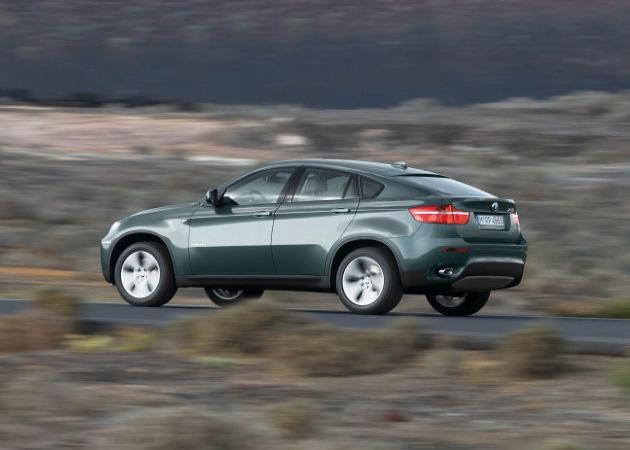 BMW X6:
BMW X6